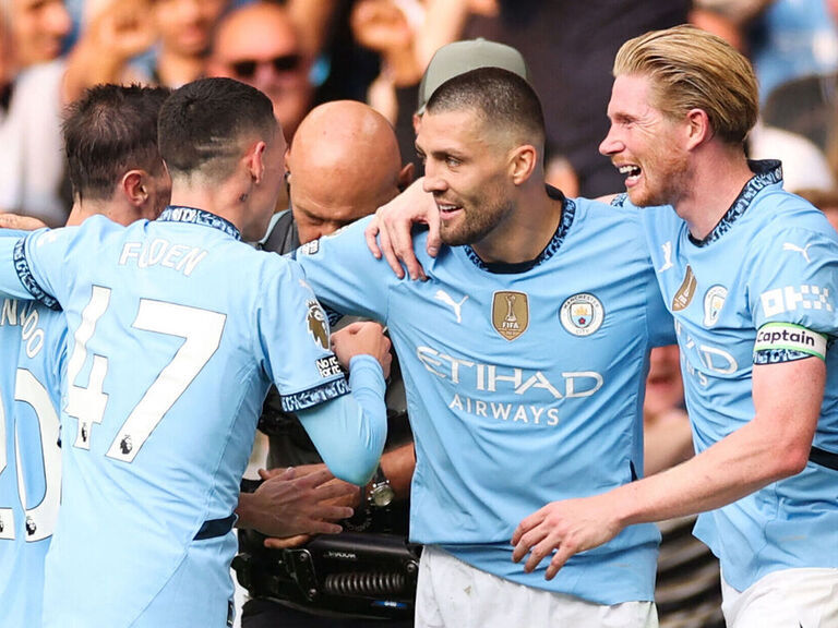 Watch: Kovacic's superb solo effort helps Man City open with win at Chelsea