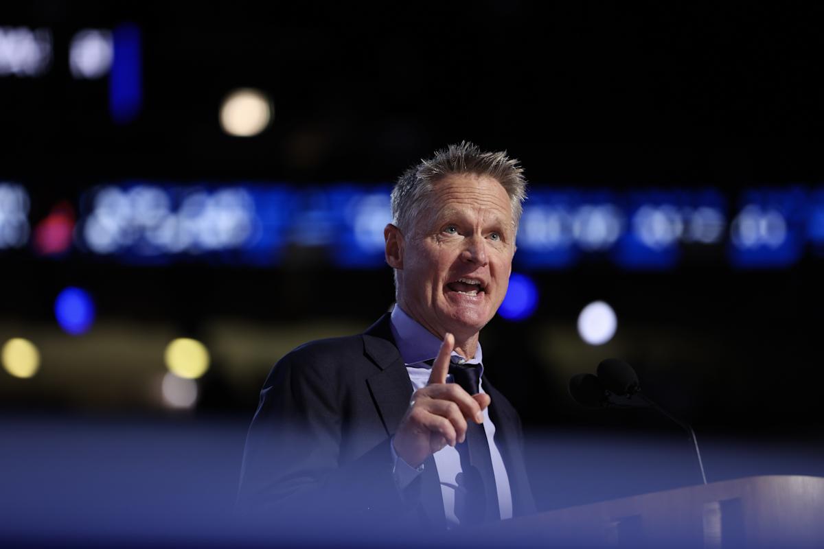 Kerr references Steph's ‘night night' celebration in DNC speech