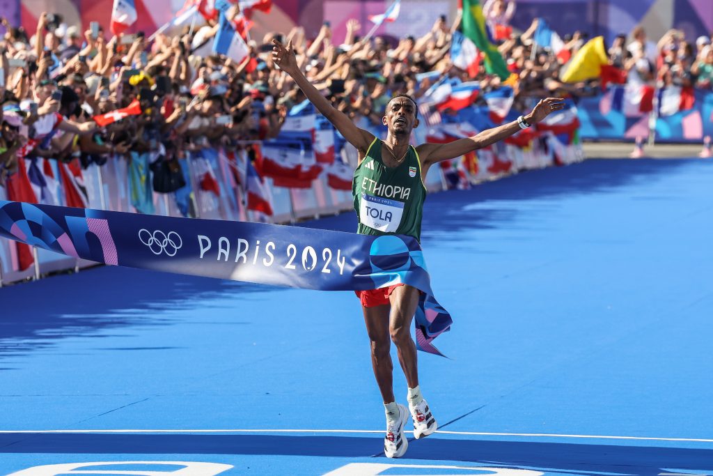 4 Thoughts on 2024 NYC Marathon Elite Fields Headlined by Olympic Champ Tamirat Tola