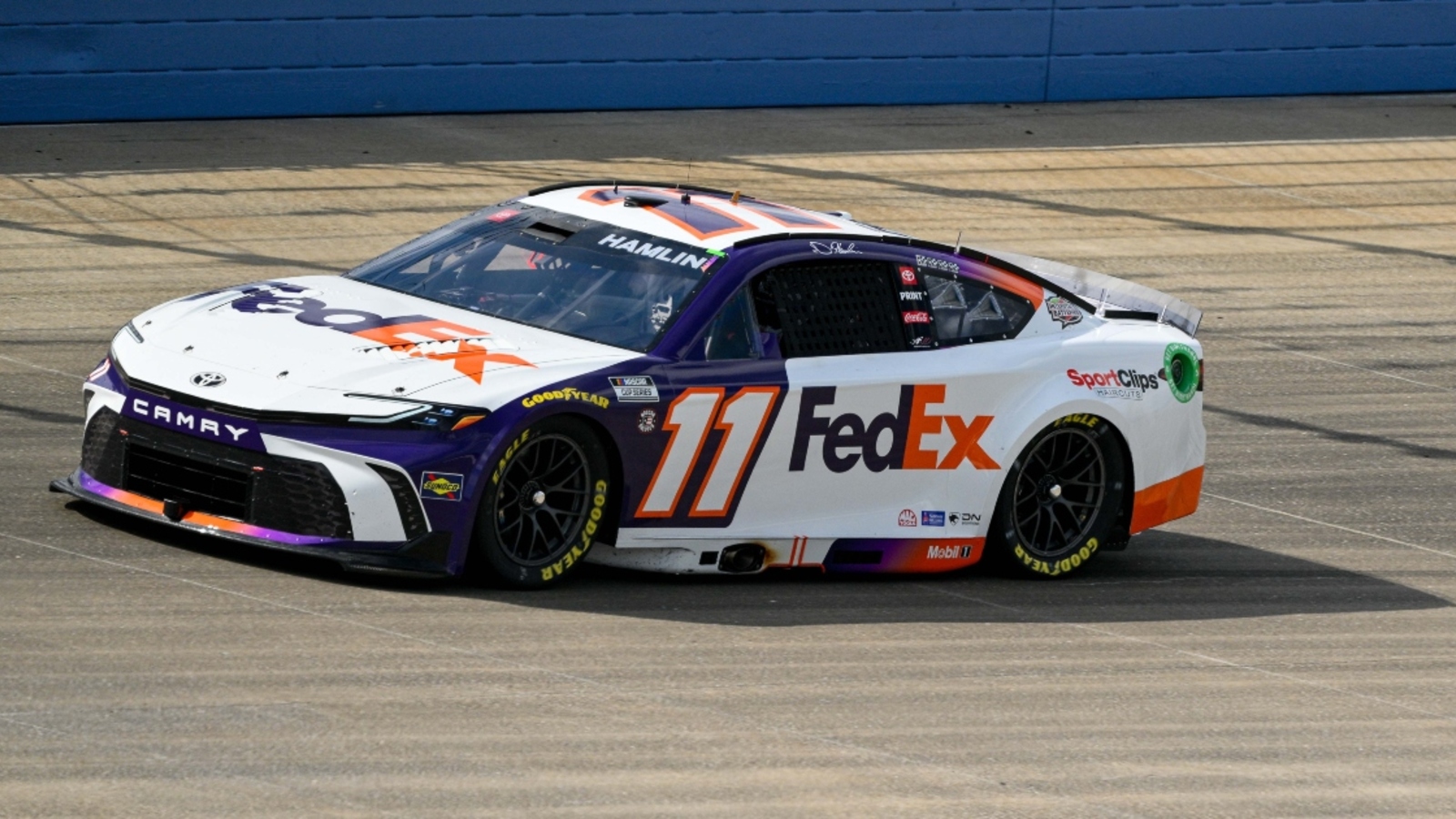 Denny Hamlin: NASCAR should have moved up race at Michigan with weather threat