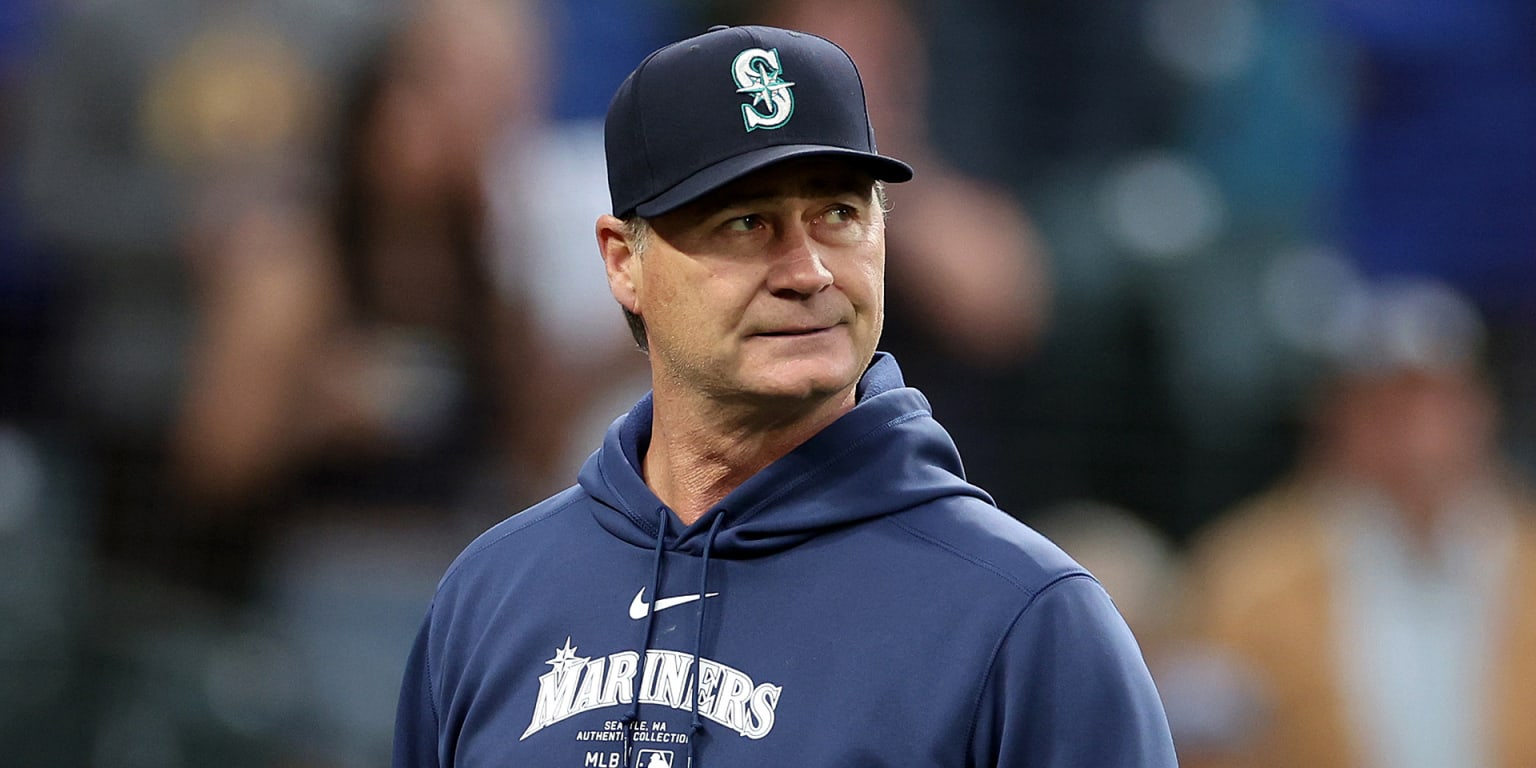 Mariners dismiss Servais as manager, name Dan Wilson as replacement