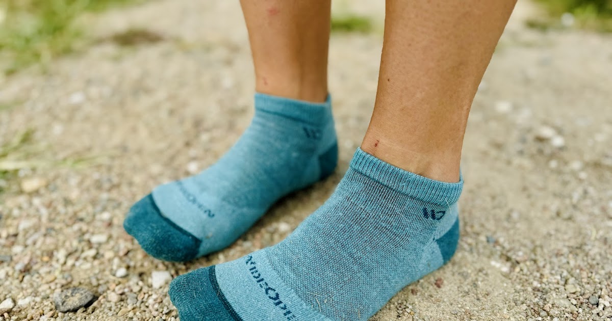 Wide Open Socks (by Darn Tough) Review