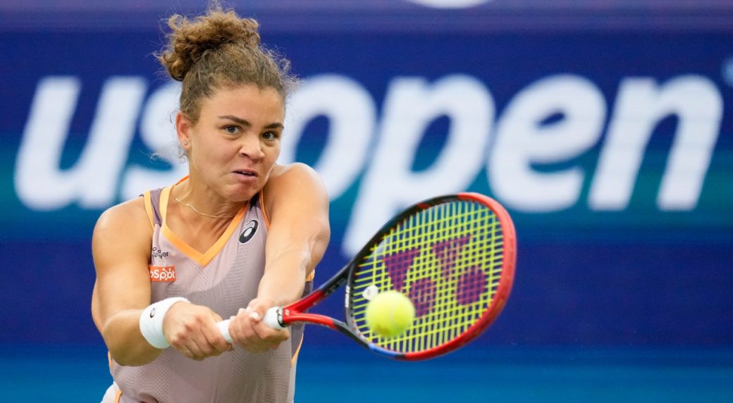 Paolini, Pegula reach fourth round at US Open