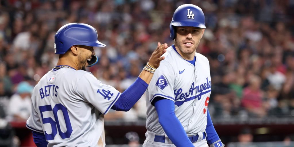 Refreshed Freeman homers twice; LA wins season series vs. AZ Refreshed Freeman homers twice; LA wins season series vs. AZ