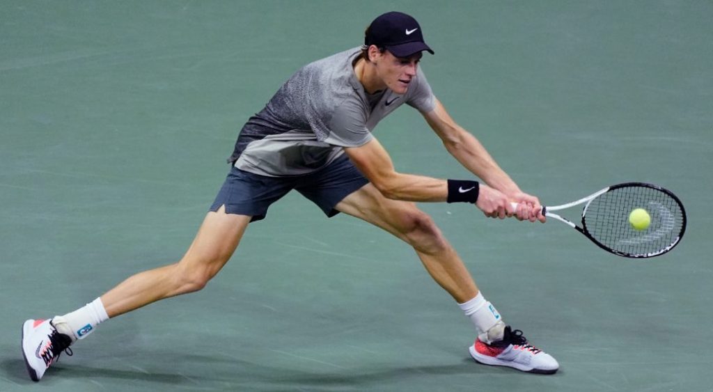 No. 1 Jannik Sinner beats Daniil Medvedev to reach US Open semifinals No. 1 Jannik Sinner beats Daniil Medvedev to reach US Open semifinals