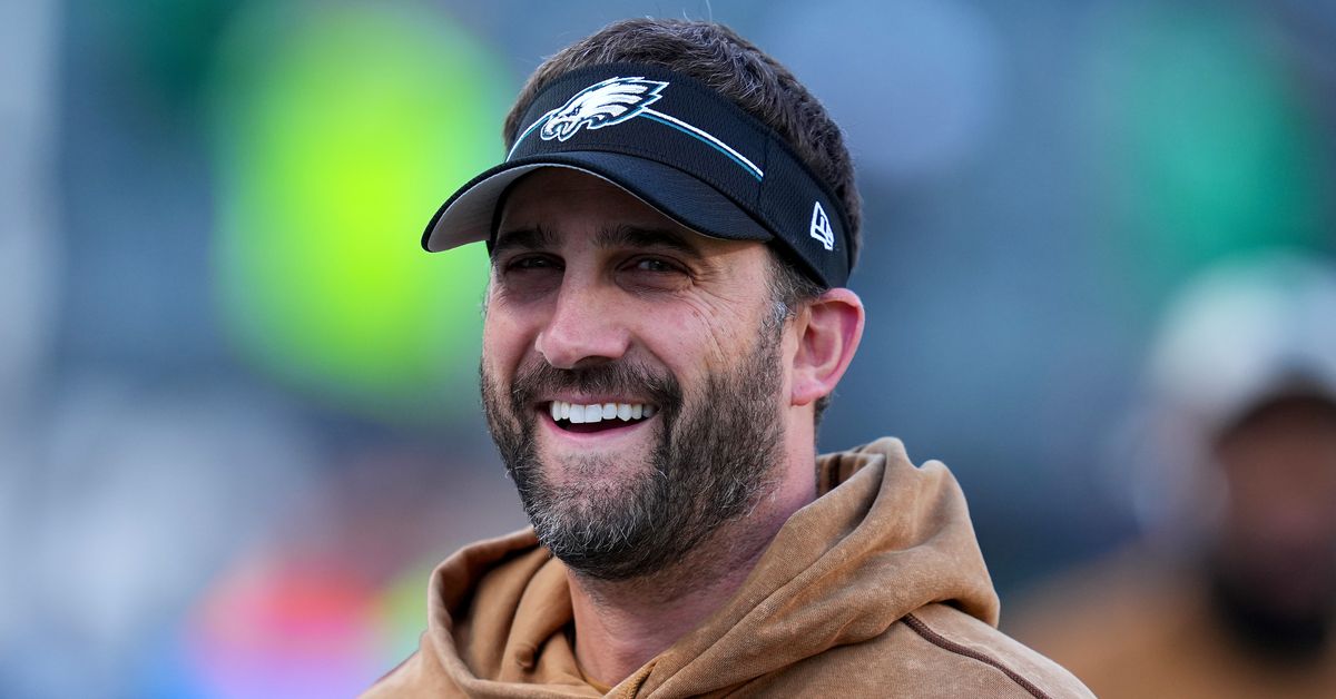 Report: Nick Sirianni, Howie Roseman reaching out to evaluate potential Eagles coordinator candidates [UPDATE]