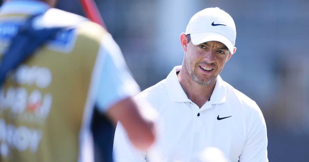 Rory McIlroy stumbles down the stretch to open Hero Dubai Desert Classic