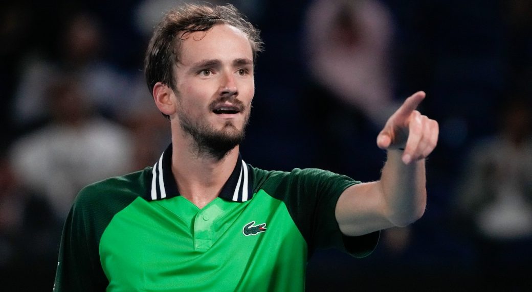 Medvedev wins second-round match in another late Australian Open finish
