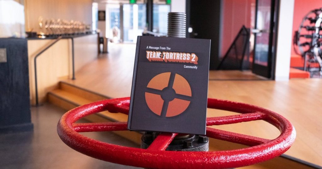 Disgruntled Team Fortress 2 players bind 340,000 signatures into a book and hand-deliver it to Valve Disgruntled Team Fortress 2 players bind 340,000 signatures into a book and hand-deliver it to Valve