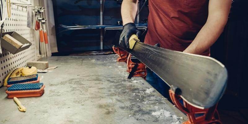 How to Sharpen Ski Edges How to Sharpen Ski Edges