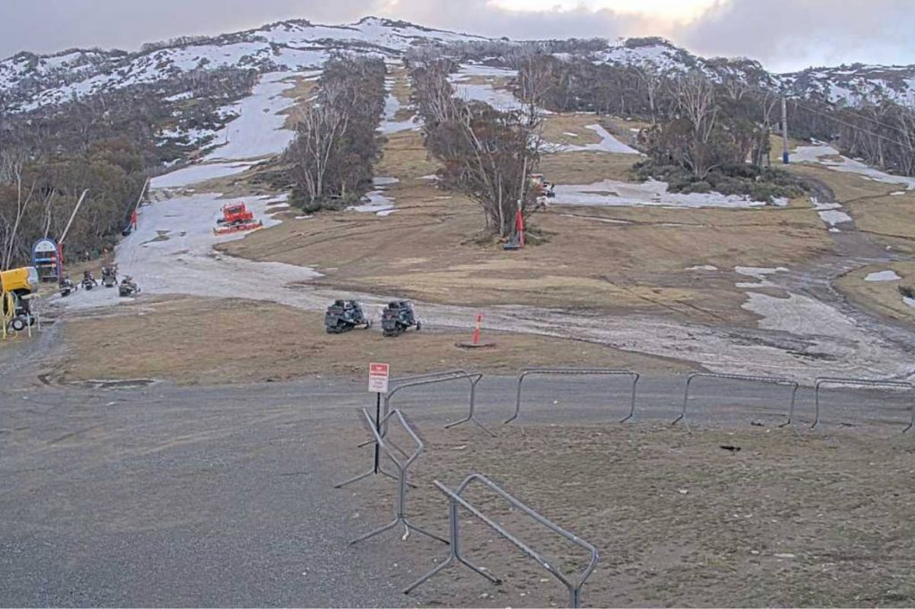 More Australian Ski Resorts to End Seasons Weeks Early