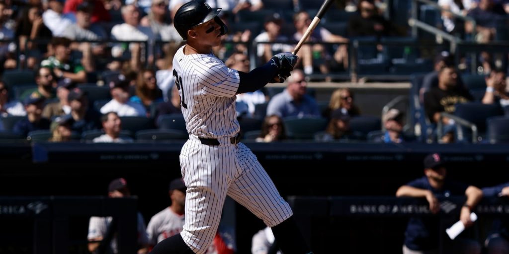 Judge's 53rd strikes CF restaurant, helps Yanks pad AL East lead