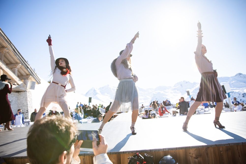 Start Your Day in La Folie Douce Start Your Day in La Folie Douce