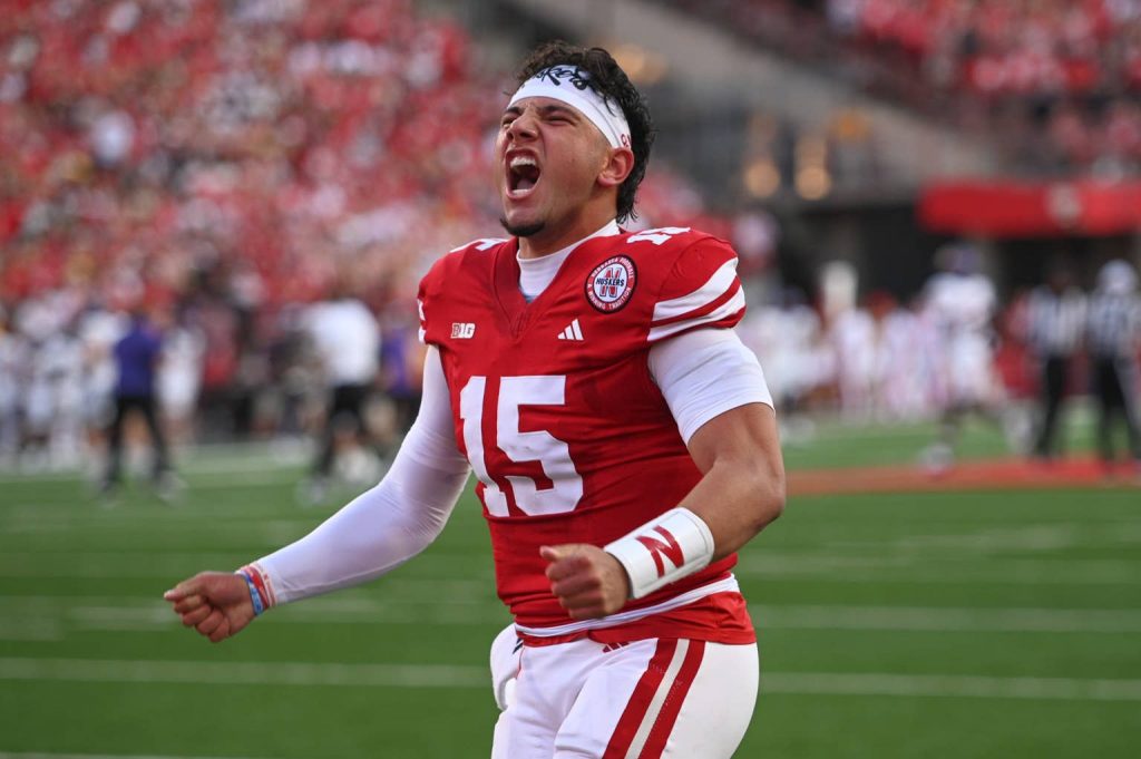 There Are 3 College Football Games On This Friday – Here's The Schedule There Are 3 College Football Games On This Friday – Here's The Schedule