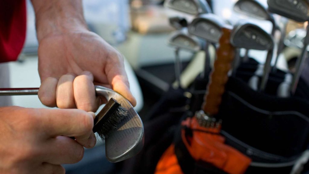 Clubs, shoes and gloves: best ways to clean golf equipment and make it last longer Clubs, shoes and gloves: best ways to clean golf equipment and make it last longer
