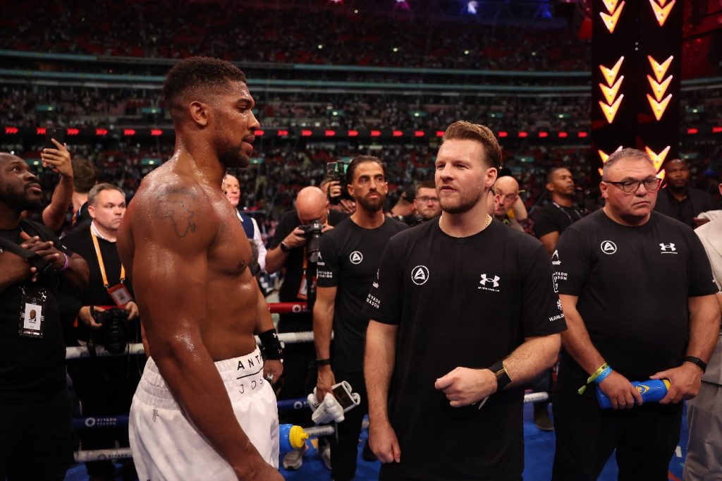 Anthony Joshua Wished He’d Been More “Sniper-esque” Against Dubois Anthony Joshua Wished He’d Been More “Sniper-esque” Against Dubois