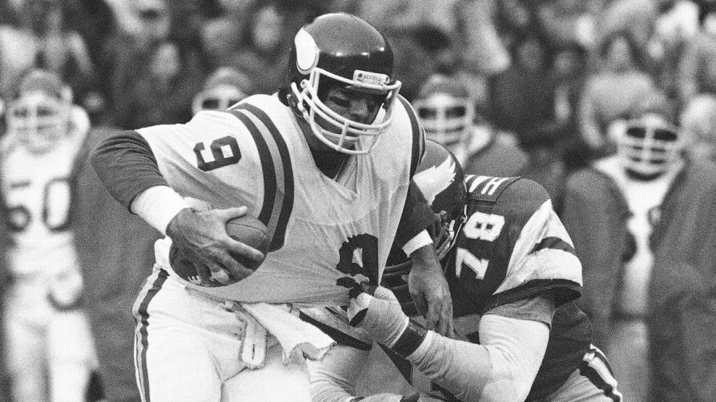 Ex-Vikings QB Kramer, 69, says he has dementia Ex-Vikings QB Kramer, 69, says he has dementia