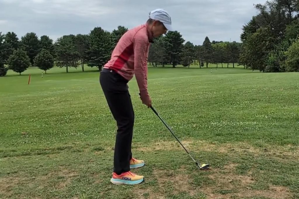 Should You Bend at Your Knees or Your Hips?