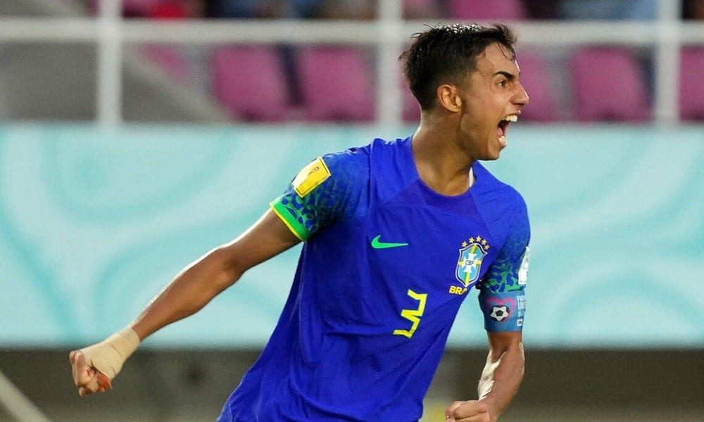 Arsenal open talks to sign £83m South American star but face battle with Euro giants – report Arsenal open talks to sign £83m South American star but face battle with Euro giants – report