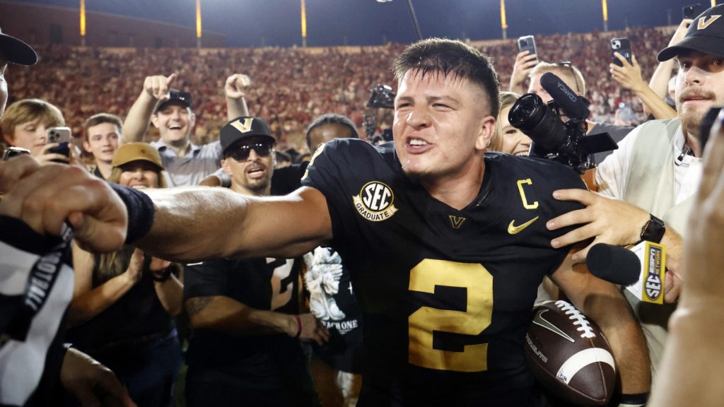 Vanderbilt stuns No. 1 Alabama behind gritty effort from QB Diego Pavia