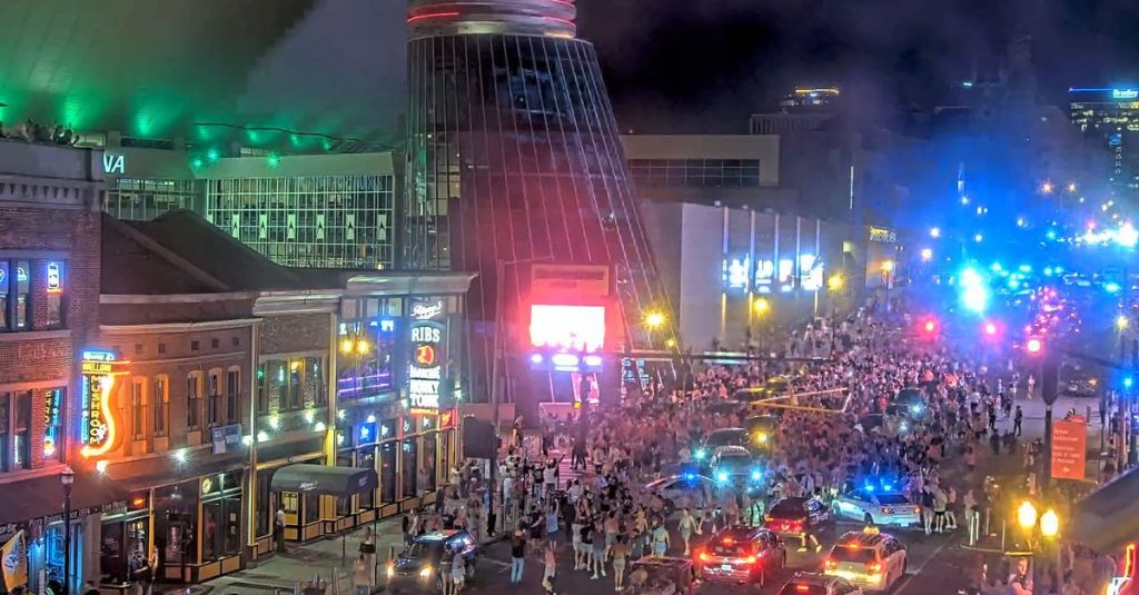 Vanderbilt fans carried goal posts all over downtown Nashville after upsetting No. 1 Alabama Vanderbilt fans carried goal posts all over downtown Nashville after upsetting No. 1 Alabama