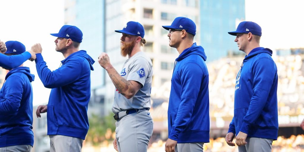 Here's how Dodgers' bullpen can save their season