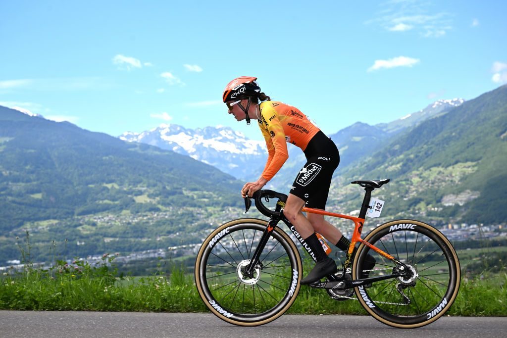 Visma-Lease a Bike strengthen 2024 roster with Tour de l'Avenir Femmes winner Marion Bunel Visma-Lease a Bike strengthen 2024 roster with Tour de l'Avenir Femmes winner Marion Bunel