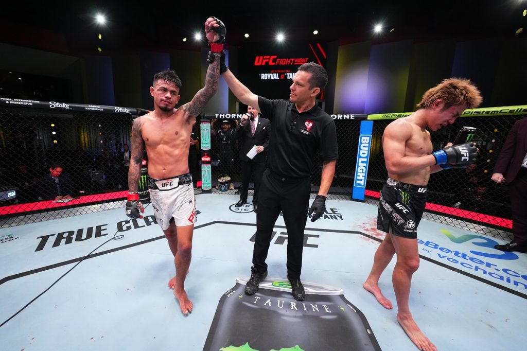 Brandon Royval hands Tatsuro Taira his first career defeat in UFC Vegas 98 main event