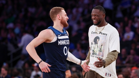In MSG return, Donte DiVincenzo trades words with Knicks' bench, assistant Rick Brunson