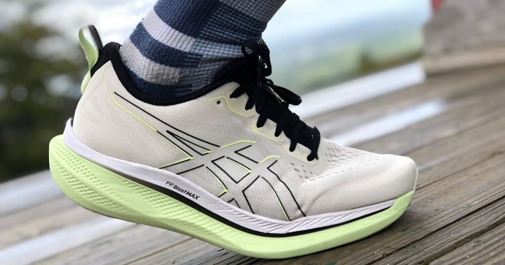 ASICS Glideride Max Review: 4 Comparisons ASICS Glideride Max Review: 4 Comparisons