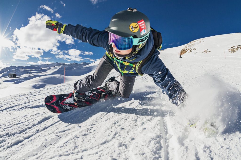 Buyer’s Guide: The Best Budget Ski Goggles Buyer’s Guide: The Best Budget Ski Goggles