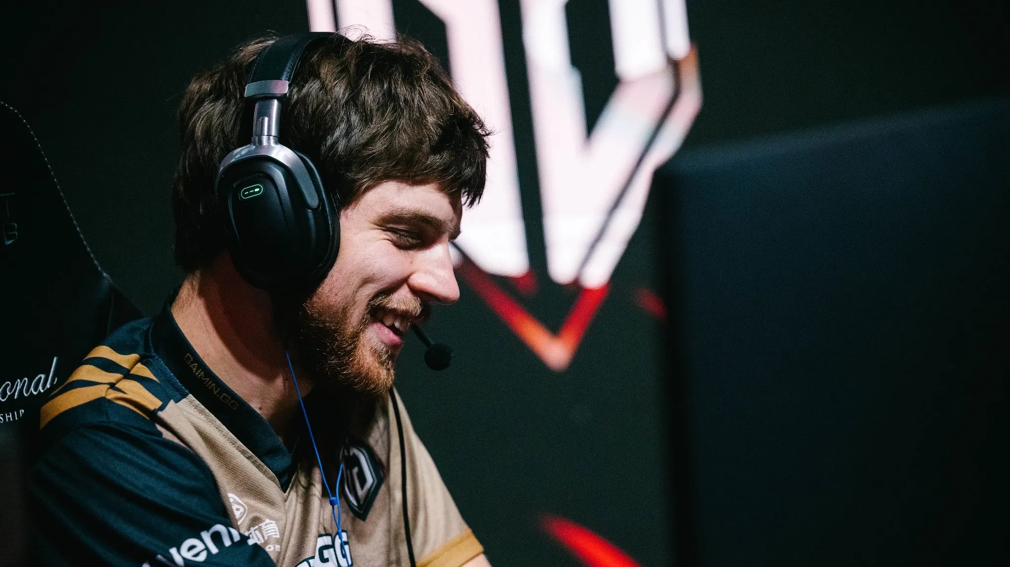 Dota 2 pros unable to play ranked after losing smurf privileges