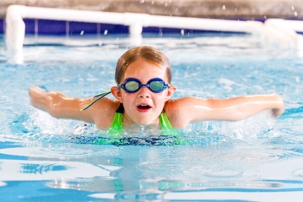 5 Tips to Help Your Child Learn to Swim Faster