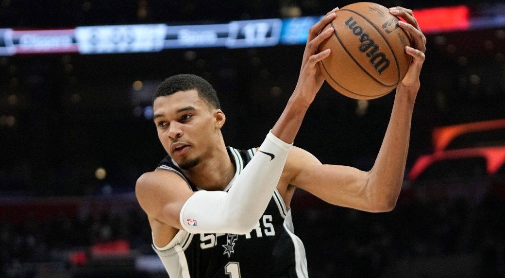 Spurs’ Wembanyama barred by doctors from playing back-to-backs, sits vs. Hornets