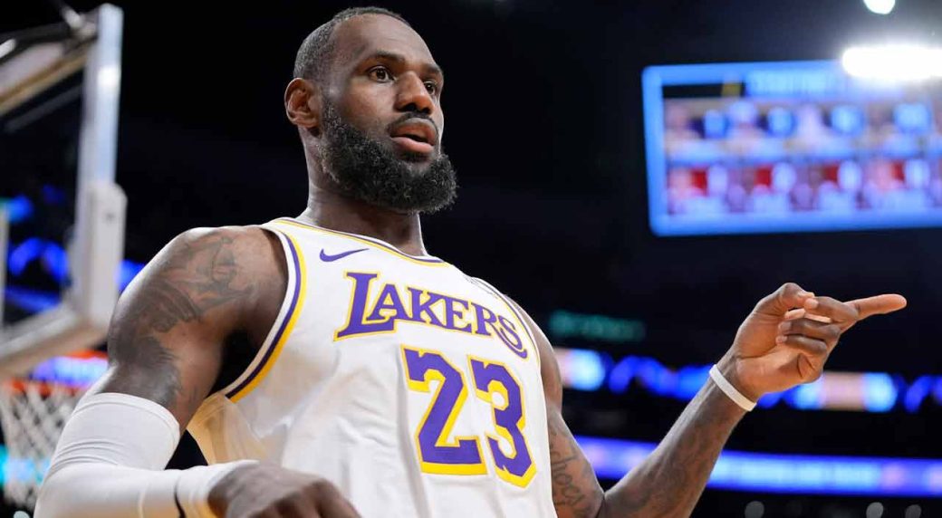 Russell, James dominate fourth quarter in Lakers’ rout of Trail Blazers
