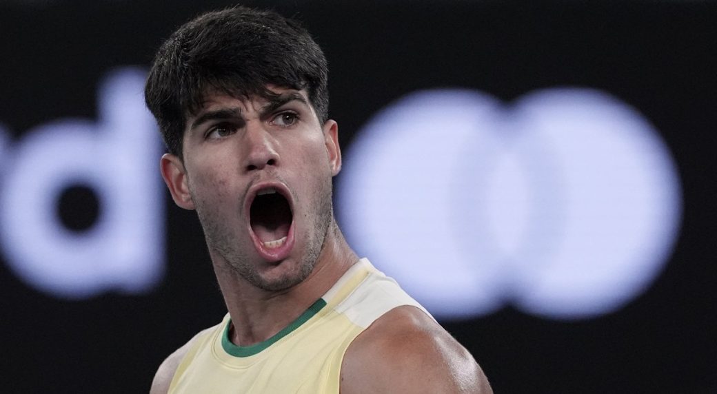 Alcaraz sets up Australian Open quarterfinal against Zverev