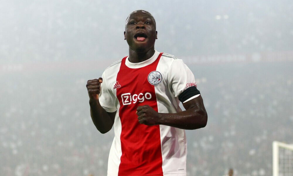Report: Erik ten Hag wants Man Utd to secure signing of 16-goal striker