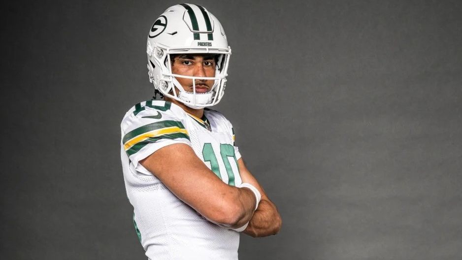 Packers' all-white alternates, Steelers' throwbacks top uniforms Packers' all-white alternates, Steelers' throwbacks top uniforms
