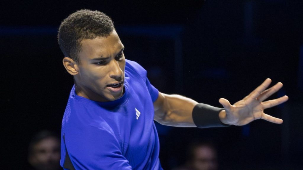 Auger-Aliassime's 3-peat bid ends at Swiss Indoors