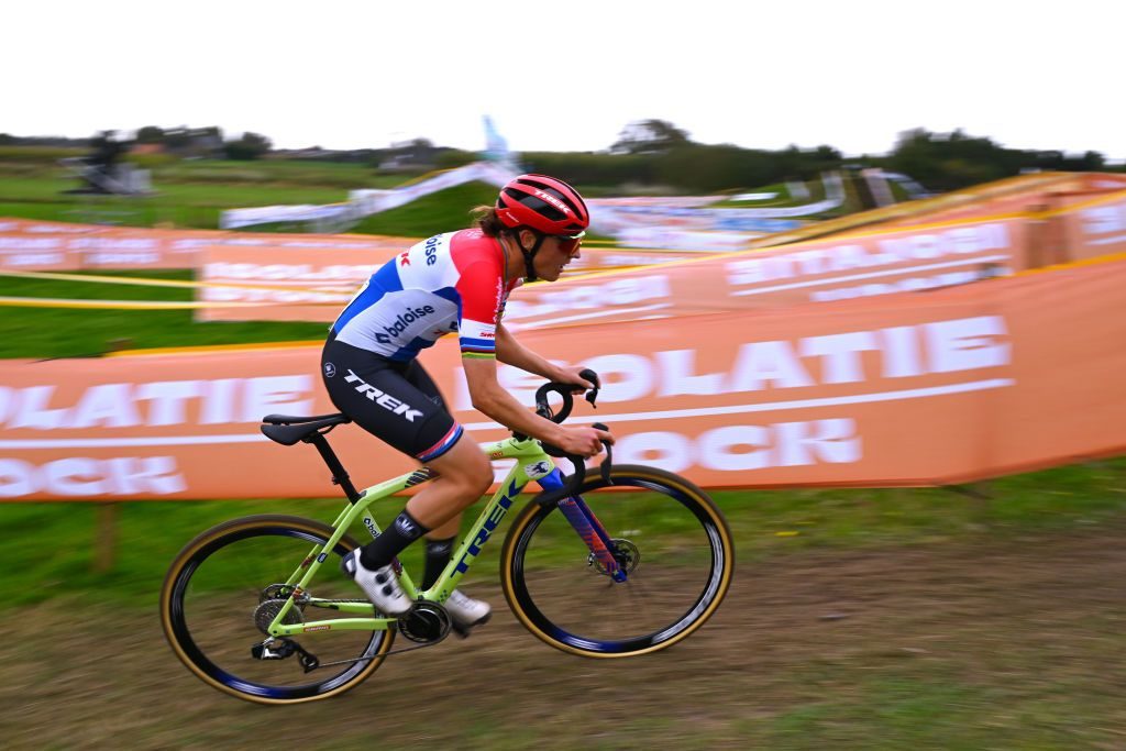 Superprestige Overijse: Lucinda Brand holds off Fem van Empel for victory Superprestige Overijse: Lucinda Brand holds off Fem van Empel for victory