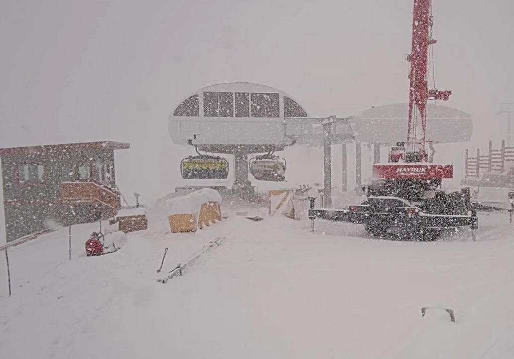 Snowfall Ahead of Canada’s 24-25 Season Start Snowfall Ahead of Canada’s 24-25 Season Start
