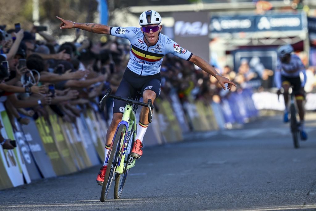 European Cyclocross Championships: Thibau Nys rockets to elite men's title European Cyclocross Championships: Thibau Nys rockets to elite men's title