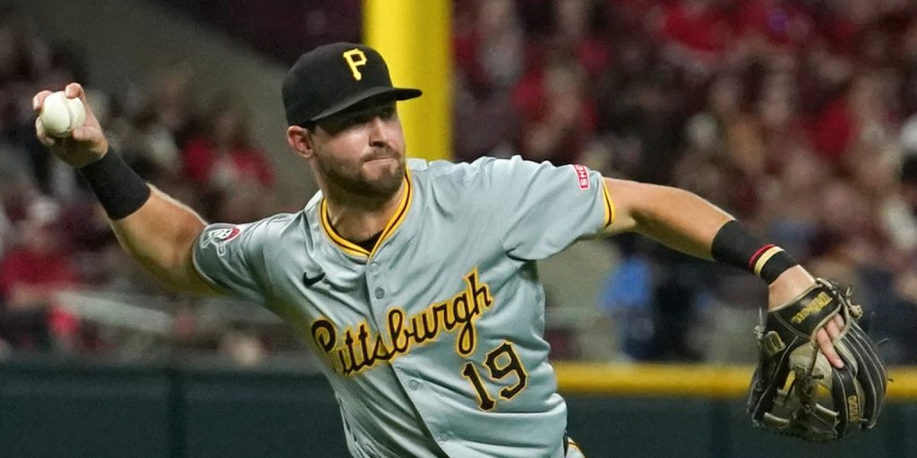 Triolo's versatility leads to his first career Gold Glove Award