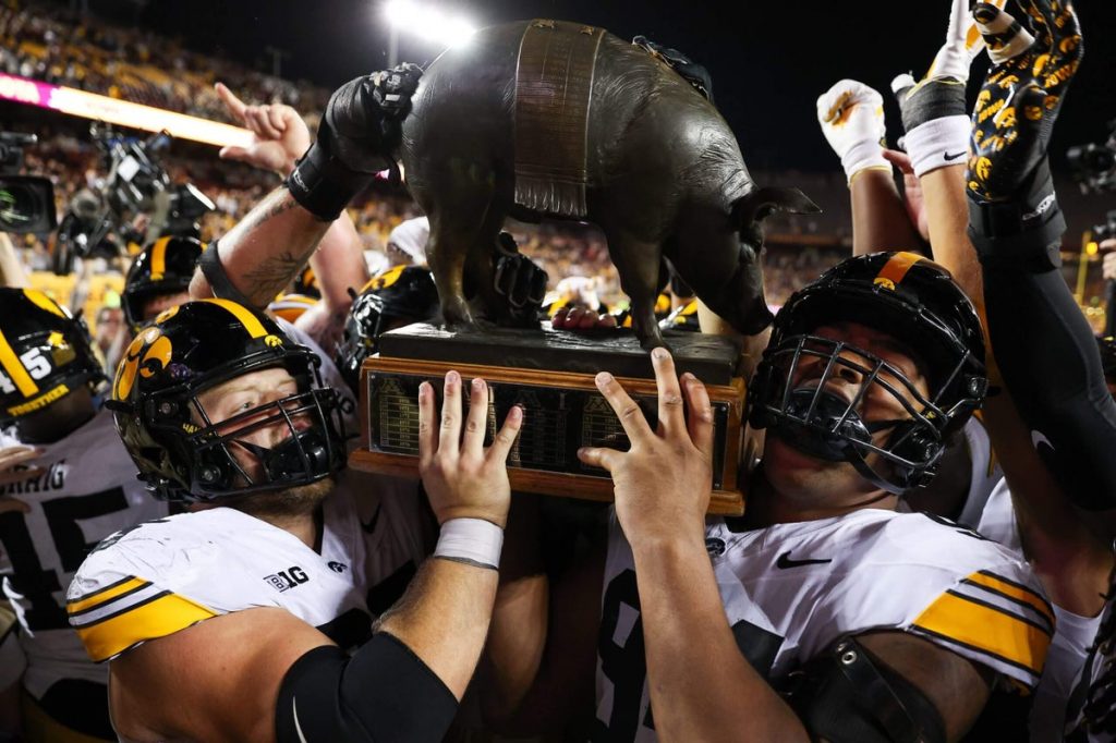 Big Ten football rivalries: Which matchups rank behind Michigan-Ohio State?