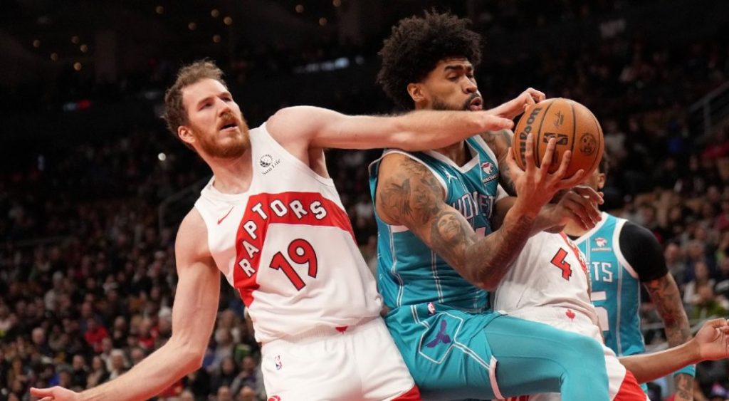Hornets lose Nick Richards for at least two weeks with rib cartilage fracture Hornets lose Nick Richards for at least two weeks with rib cartilage fracture