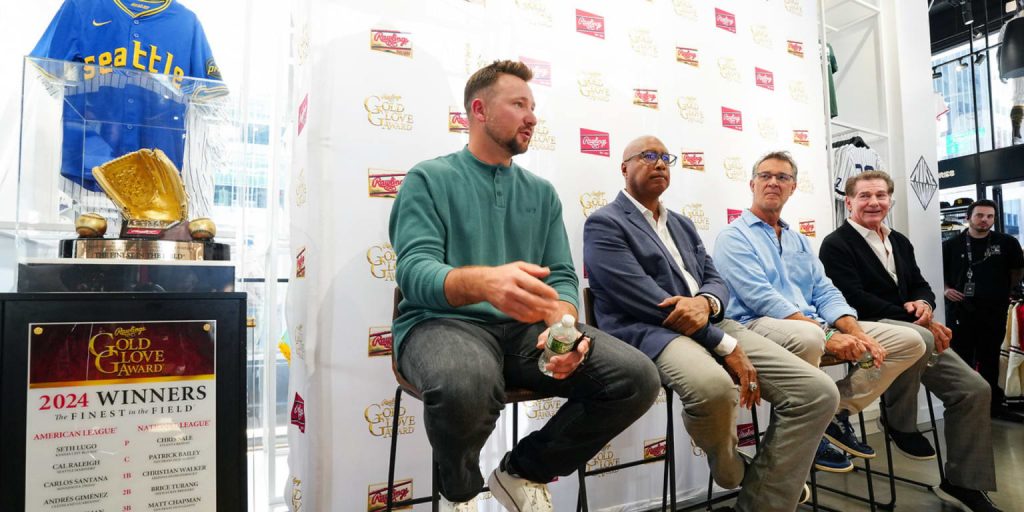Raleigh and Yanks, Dodgers legends host Gold Glove meet-and-greet Raleigh and Yanks, Dodgers legends host Gold Glove meet-and-greet