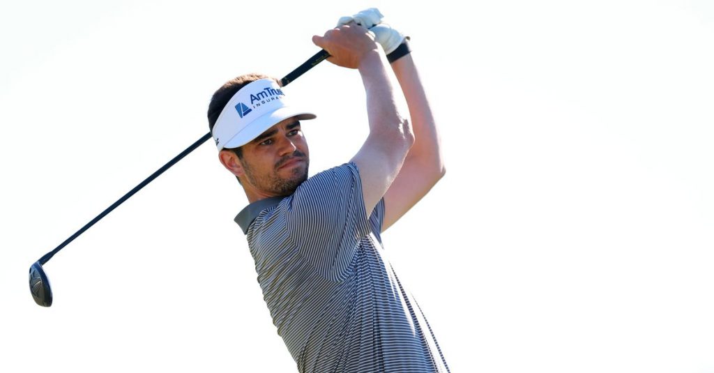 Golf world watches Beau Hossler make hole-in-one, but he had no idea he did Golf world watches Beau Hossler make hole-in-one, but he had no idea he did