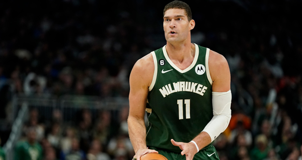 Lakers Could Have Interest In Brook Lopez Lakers Could Have Interest In Brook Lopez