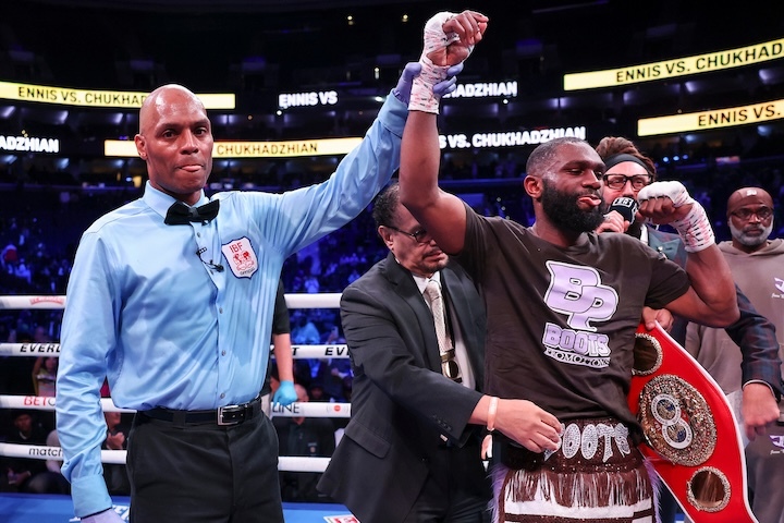 Jaron Ennis again outpoints Karen Chukhadzhian in a fight to forget Jaron Ennis again outpoints Karen Chukhadzhian in a fight to forget