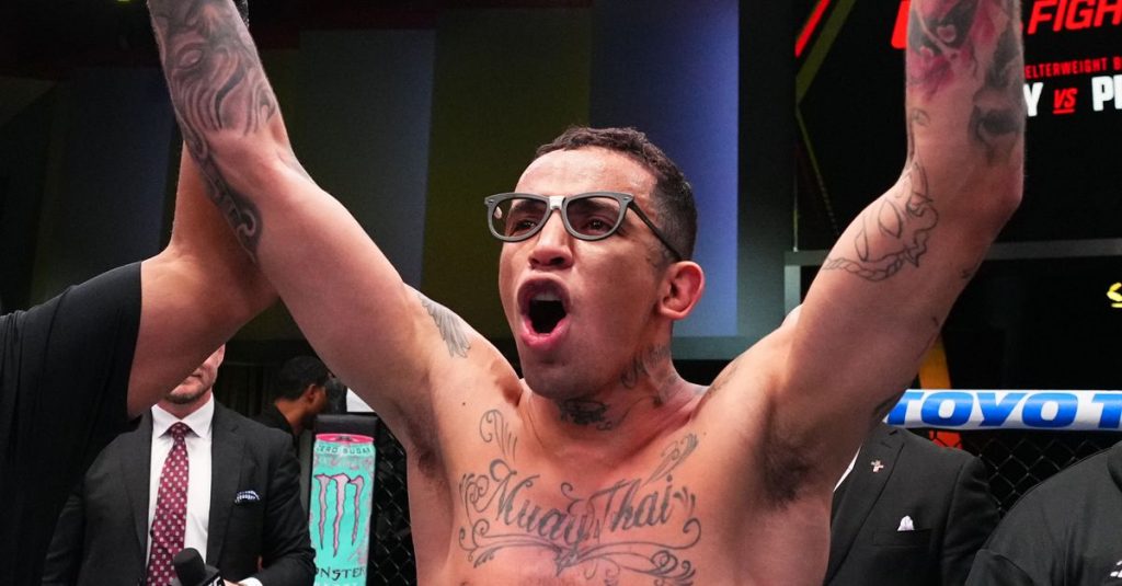 Bonuses! Prates Awarded K For Fourth-Straight KO